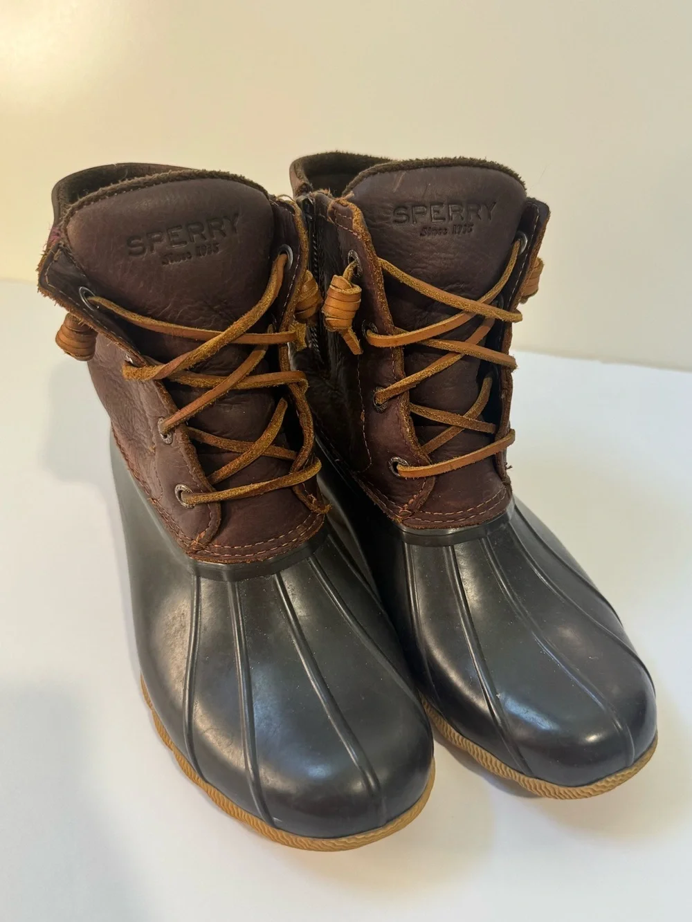 Sperry Saltwater Duck Boots Women’s 6 Brown Leather Waterproof Rain Boots